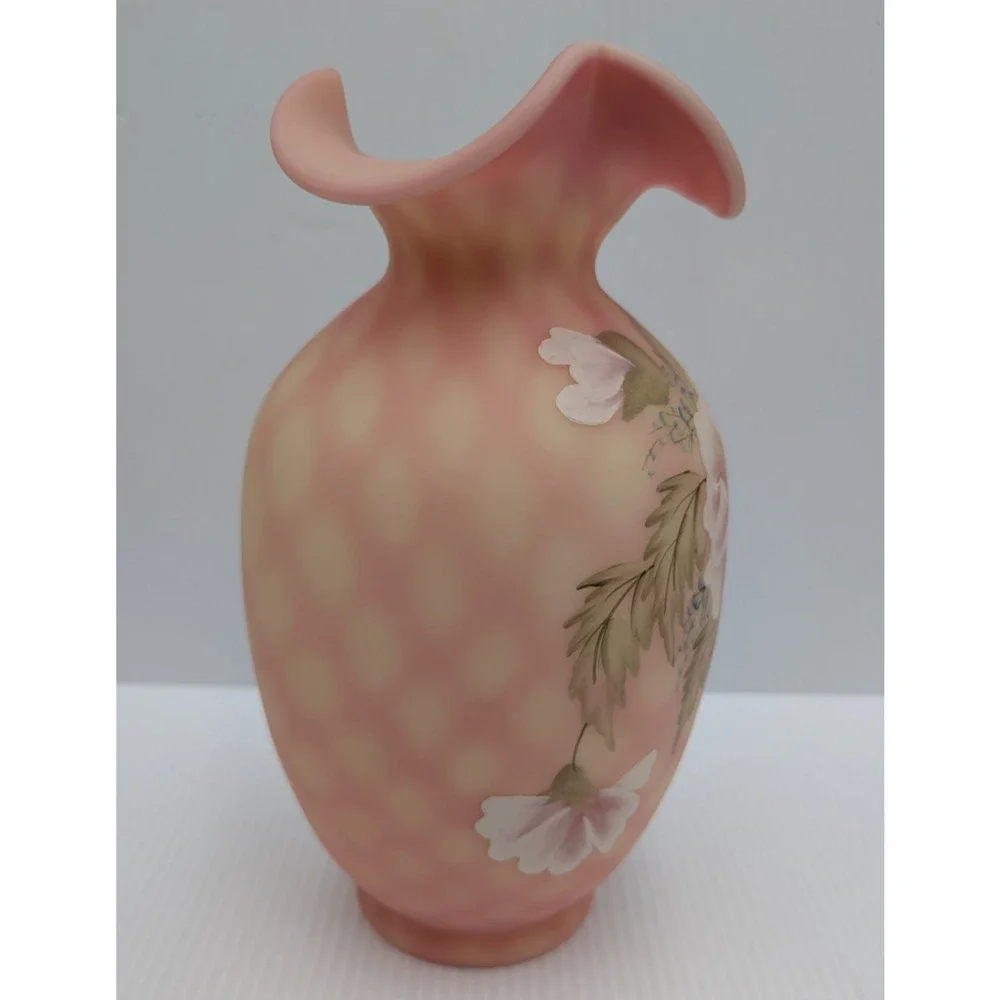 Fenton Burmese Diamond Optic Centennial Collection Vase Glows 10